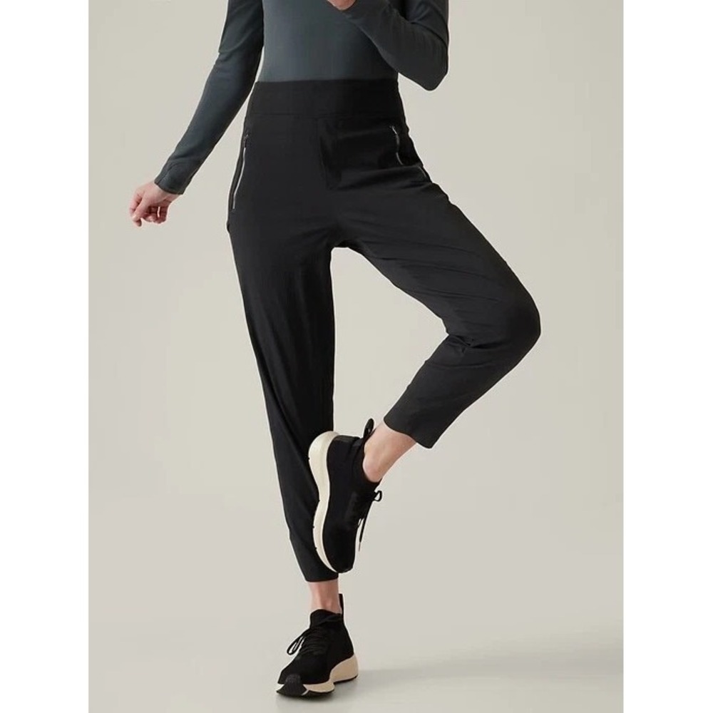 Athleta Black Trekkie‎ North High Rise Jogger Size 2 Tall